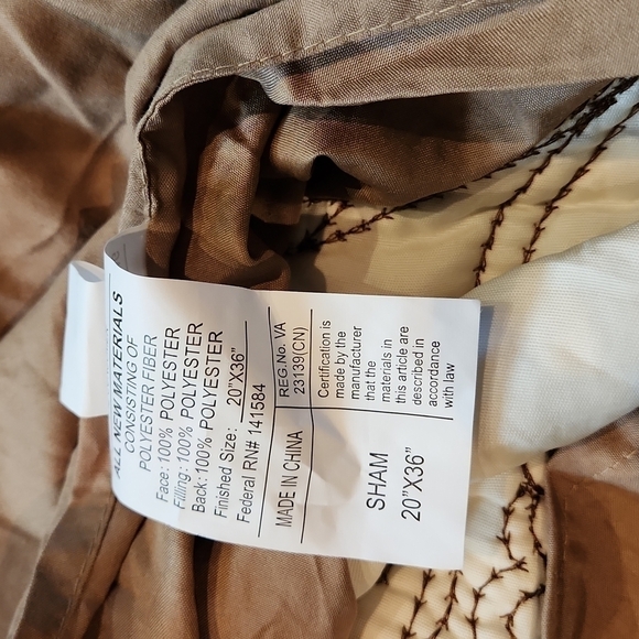 Gold/tan Colored Embroidered Pillow Shams - Picture 4 of 7